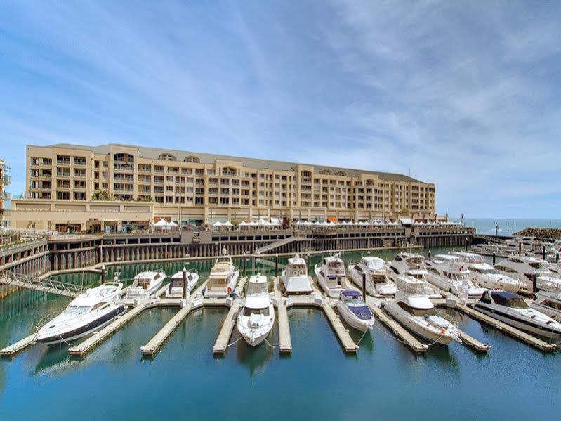 Glenelg Holiday Apartments - Corfu Аделаида Экстерьер фото
